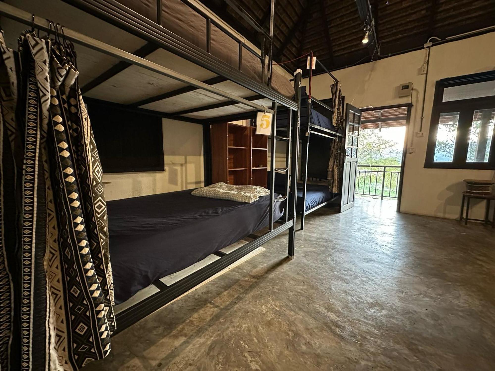 Deejai Pai Backpackers Hostel Bagian luar foto