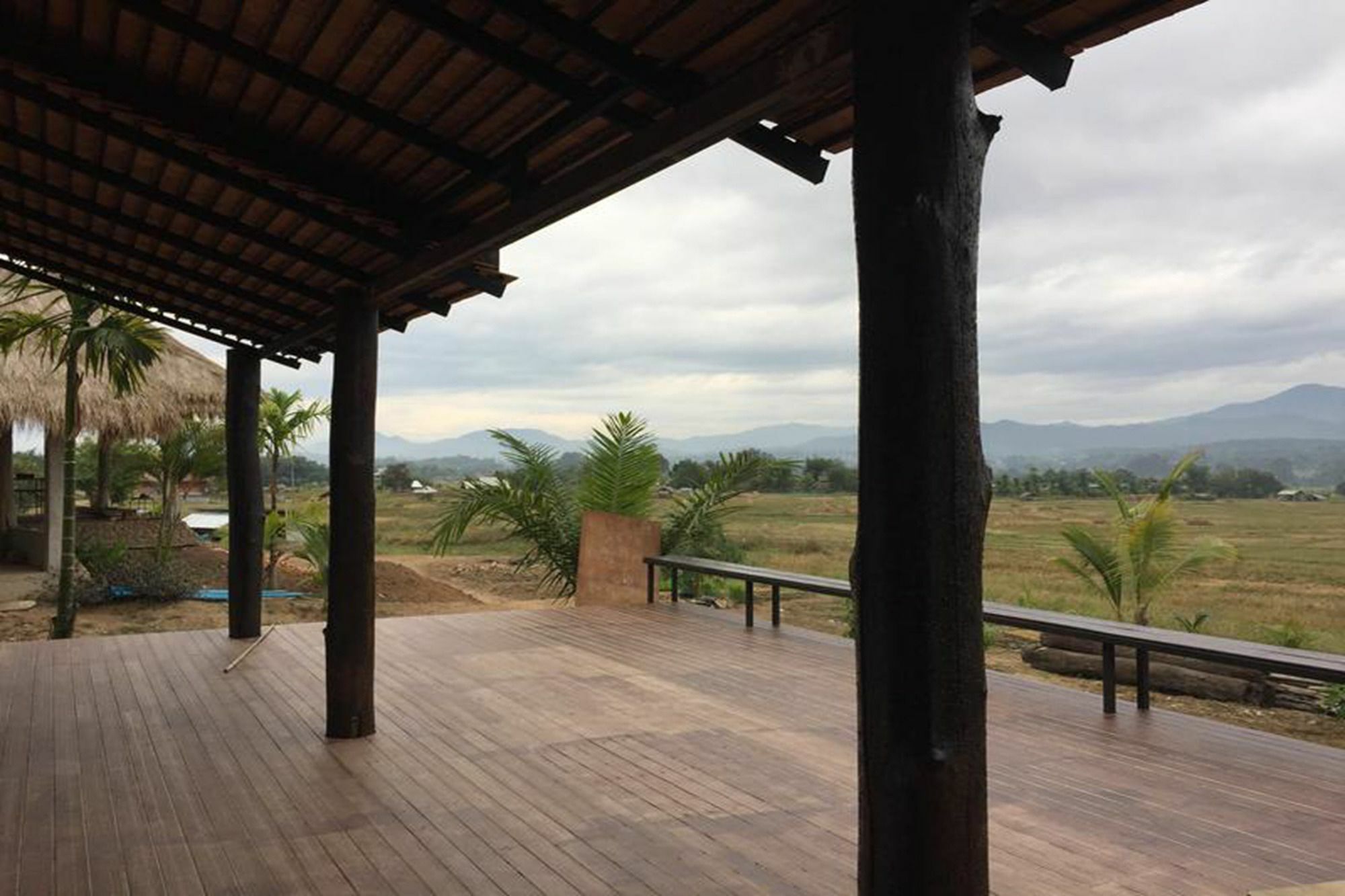 Deejai Pai Backpackers Hostel Bagian luar foto